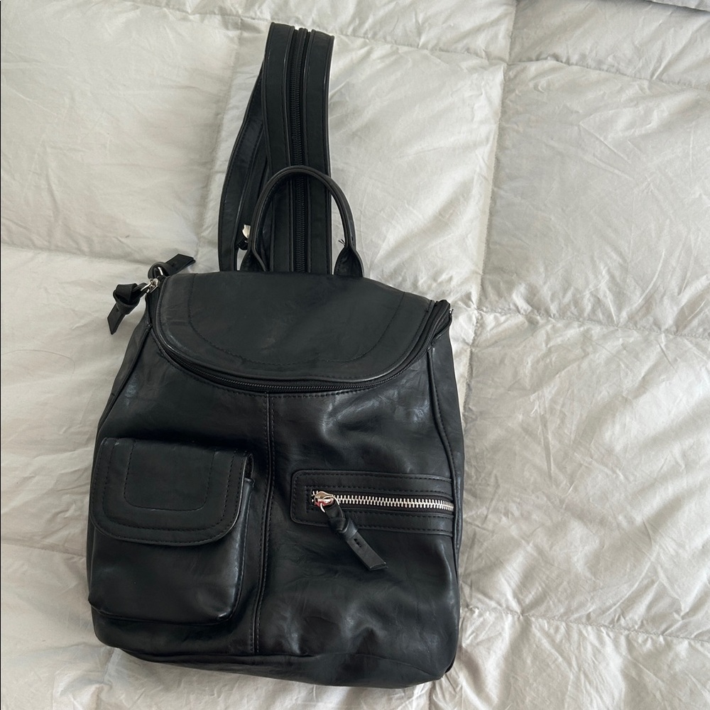 Bueno Black Leather Backpack with Front Pockets and Top Handle